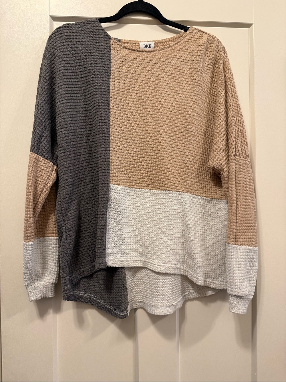 BKE Neutral Waffle Knit Pullover in Tan and Black